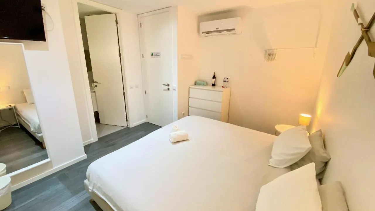 Casa Amarela Guesthouse Albufeira