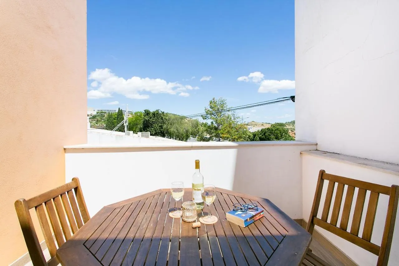 Casa Amarela Guesthouse 알부페이라 게스트하우스