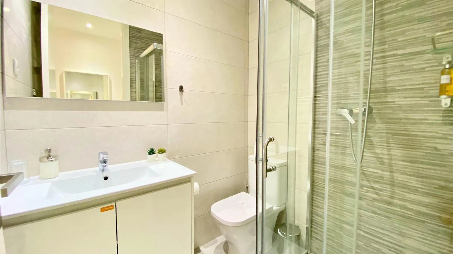 Casa Amarela Guesthouse 알부페이라 2*,
