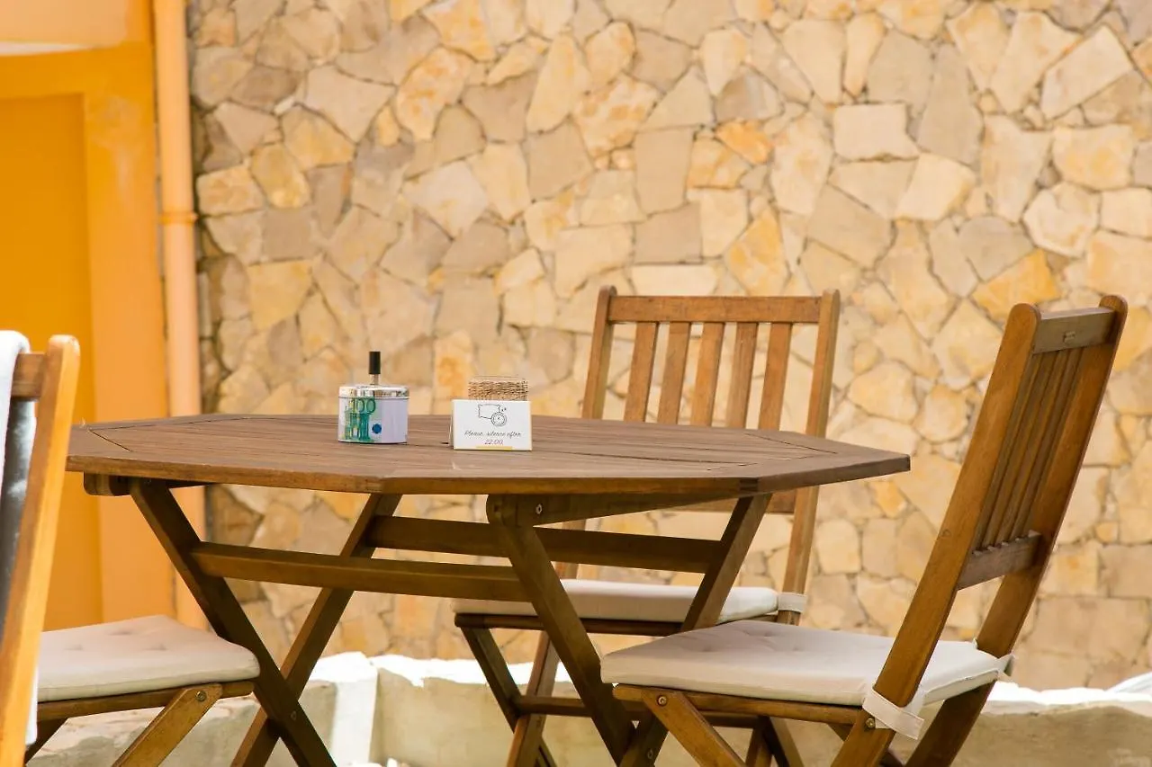 Casa Amarela Guesthouse Албуфейра Гостевой дом